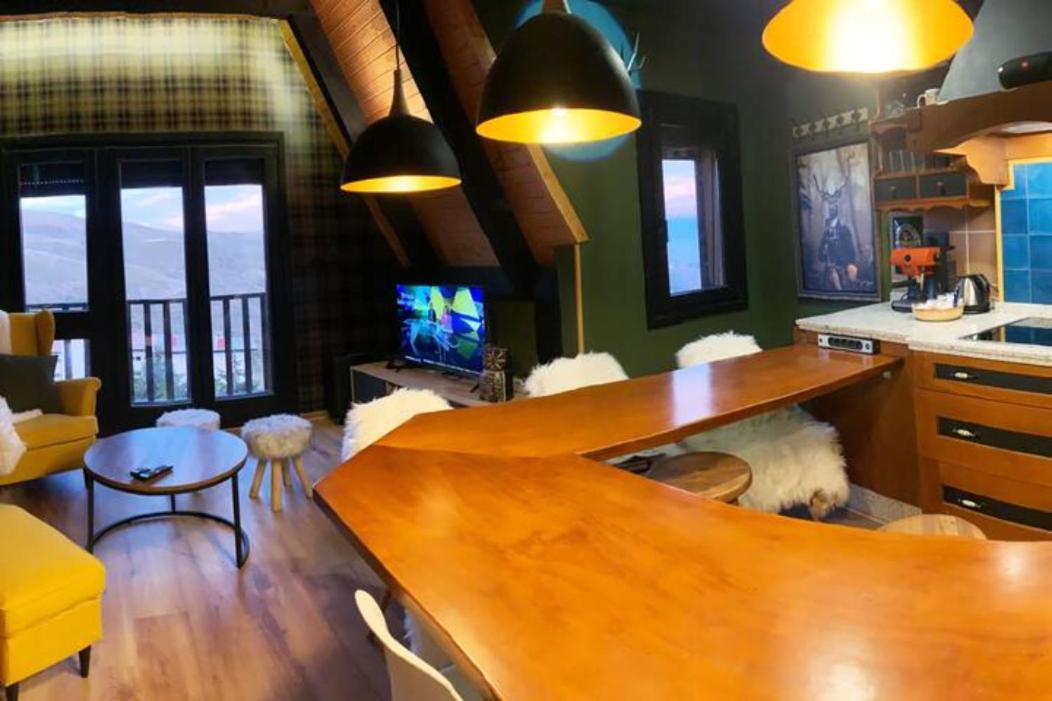Penthouse In The Clouds & Parking Apartamento *